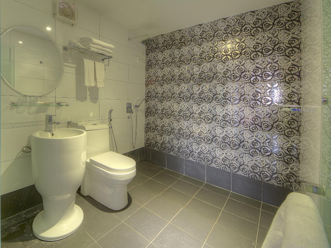Bathroom 2