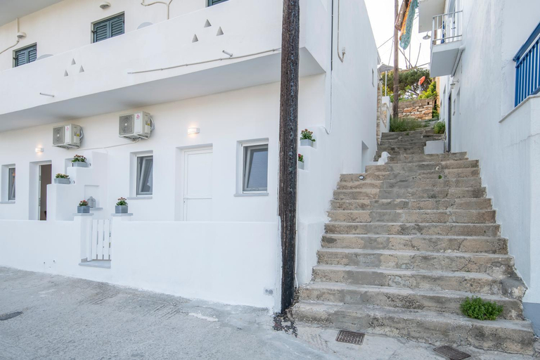 Exterior view 4, Agia Anna Apartments, South Aegean