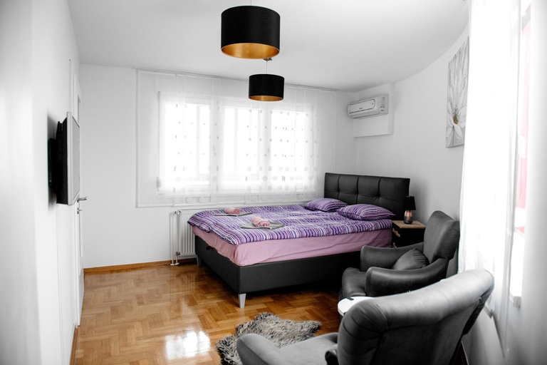 Others 3, Flexible SelfCheckIns 15 & 19 - Zagreb - Garage - Loggia - New - Cozy, Zagreb
