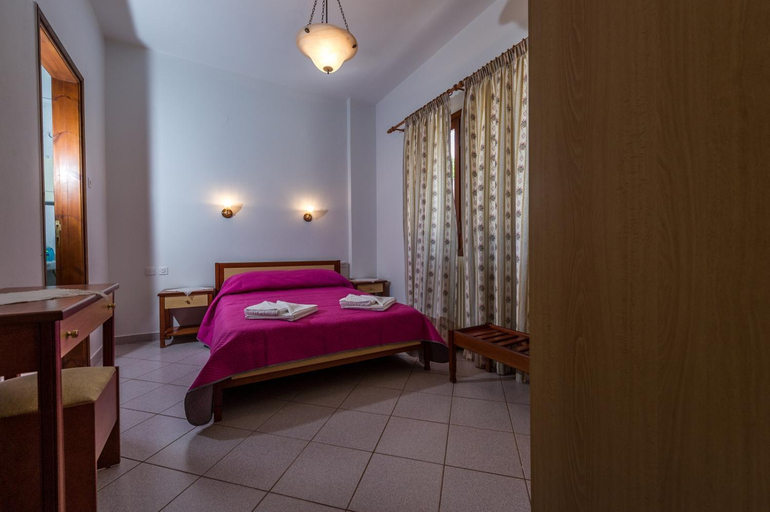 Bedroom 3, House of Gardenia, Thessaly
