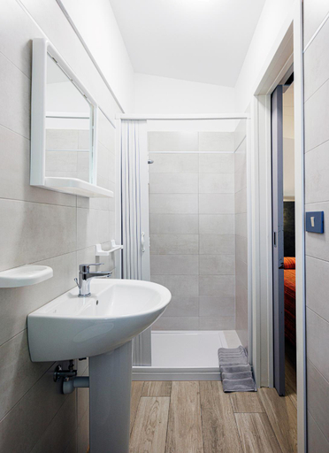 Bathroom 3, Ca' Berton Village, Venezia