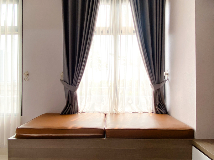 Others 3, Modern and Comfy Studio at Pollux Chadstone Apartment By Travelio, Cikarang