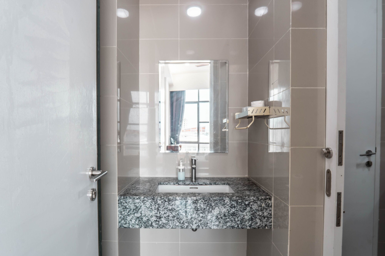 Bathroom 3, Azure Residences Kelana Jaya by Airhost, Petaling Jaya