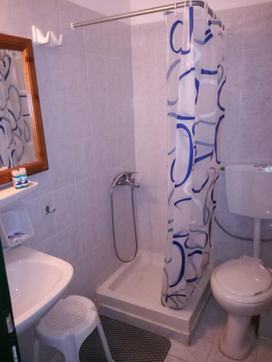 Bathroom, Ξενοδοχειο "Ηραια", Peloponnese