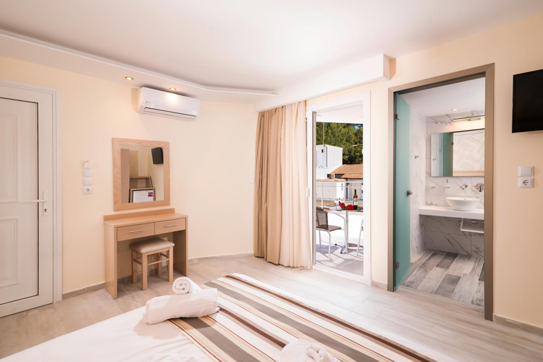 Bedroom 2, Star Bay Luxury, East Macedonia and Thrace