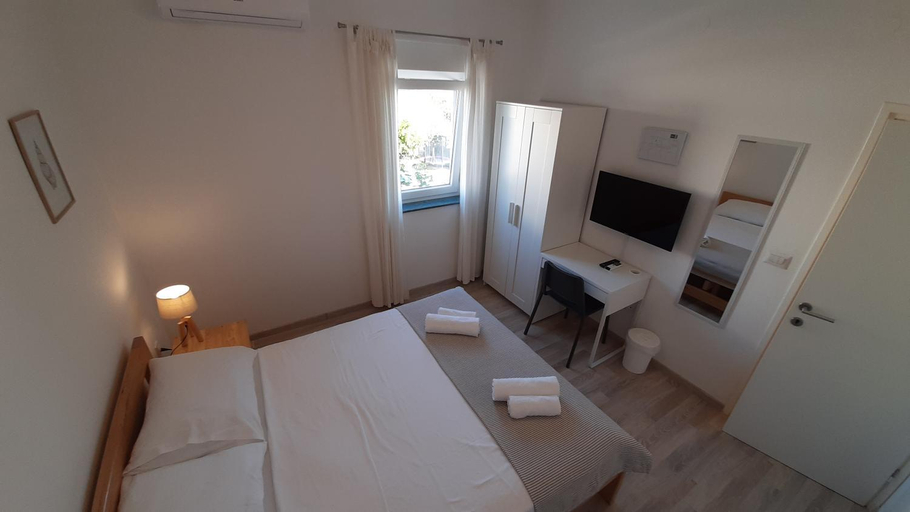 Others 5, Posteja Rooms, Zadar