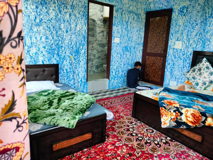 Bedroom 4, Hotel Sunlight Srinagar By GRB, Srinagar