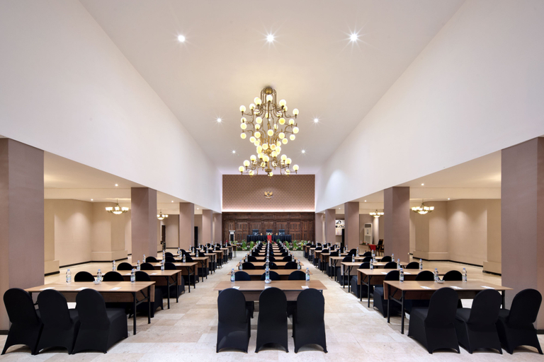 Business Facilities 4, Royal Hotel and Villa Trawas, Mojokerto