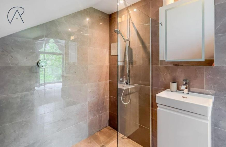Bathroom, Dorney Barn, Close To Windsor Legoland, Buckinghamshire
