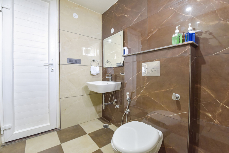Bathroom, Fabhotel Elite, Dehradun