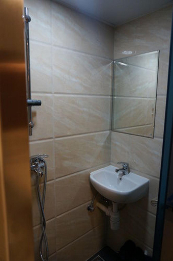 Bathroom 6