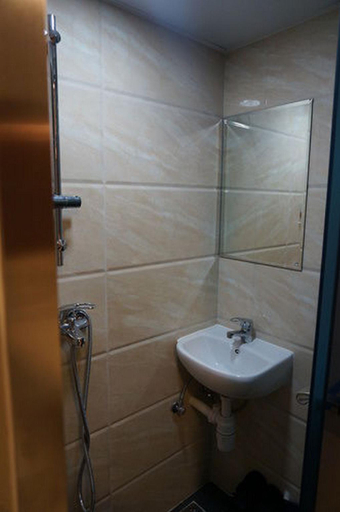 Bathroom 3