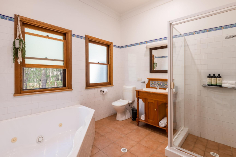 Bathroom 15