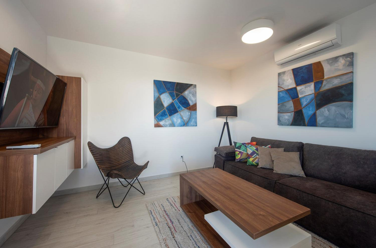 Others 4, Villa Ivan, Biograd na Moru
