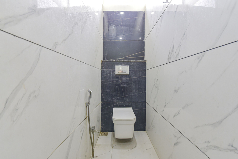 Bathroom 3, Fabhotel Gupta Residency, Ujjain