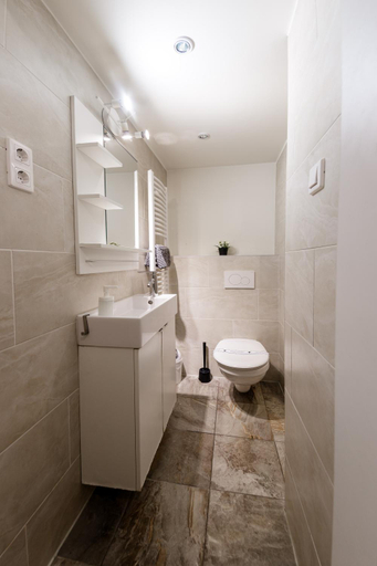 Others 5, Prime Location Stylish Flats, Budapesti