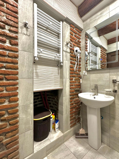 Bathroom 3, Apartment N5 Old Tbilisi, Tbilisi
