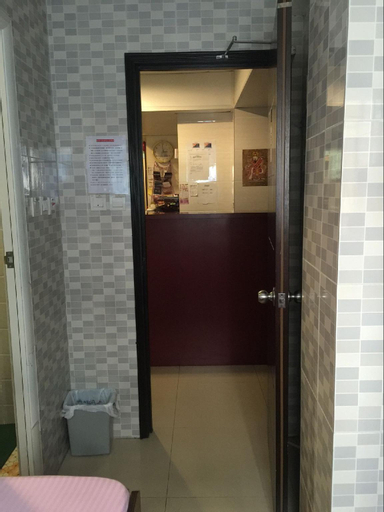 Bathroom 7