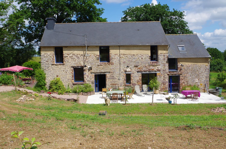 Others 4, LES CHAMBRES AUX LOUPS en Broceliande, Ille-et-Vilaine