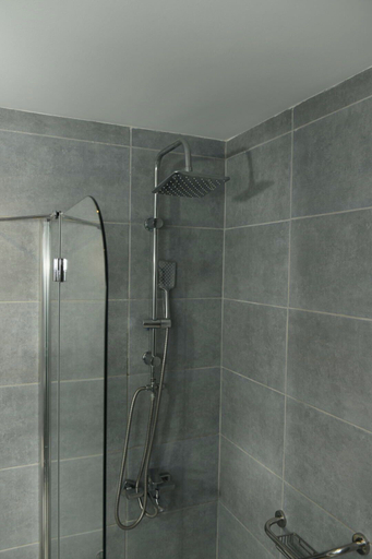 Bathroom 5, Lycus River Thermal Hotel, Akköy