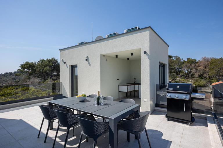 Others 2, Villas Residence 360, Okrug