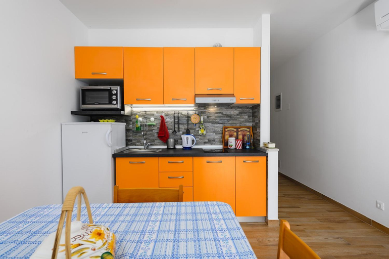 Others 5, ANDREA house with apartments, Umag
