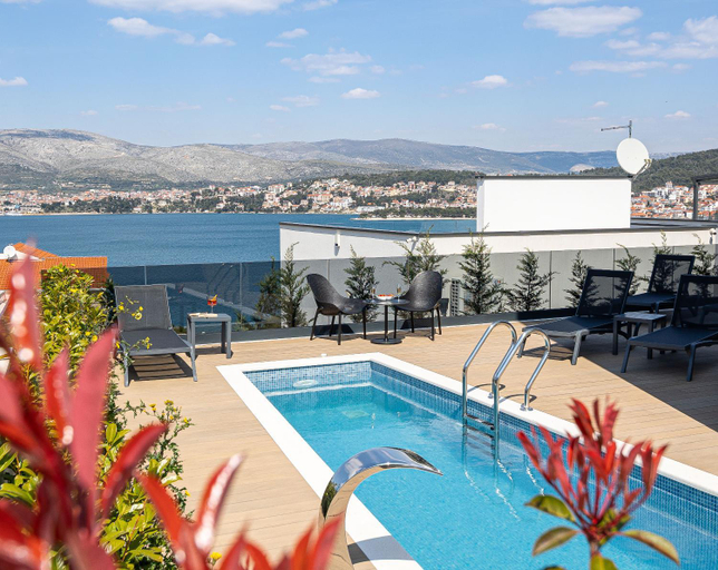 Others 3, Villas Residence 360, Okrug