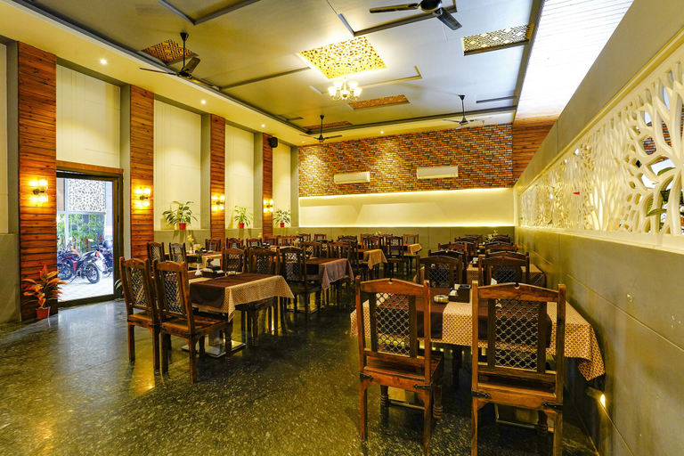 Food & Drinks 2, Fabhotel Prime Hangout, Pune