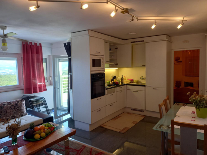 Others 5, D,apartman' ulica pusca 51, 51513 Omisalj, Omišalj