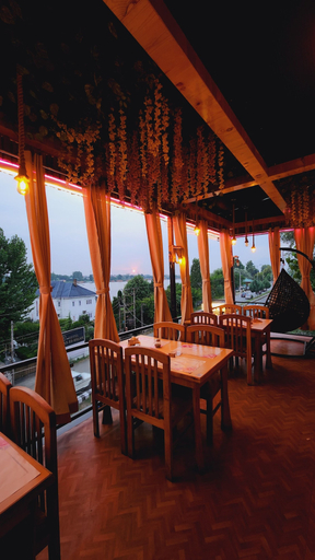 Food & Drinks 4, Hotel Sultan Residency, Srinagar