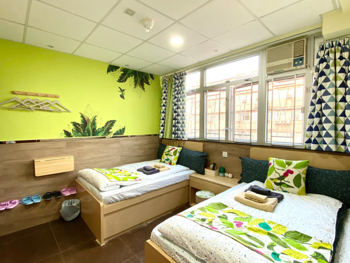 Bedroom 2, Royal Paris Guest House, Kowloon