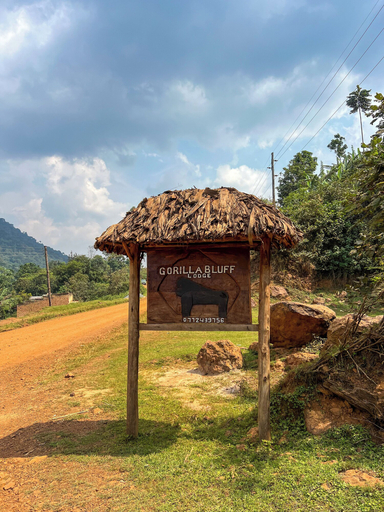 Others 4, Gorilla Bluff Lodge, Kinkiizi