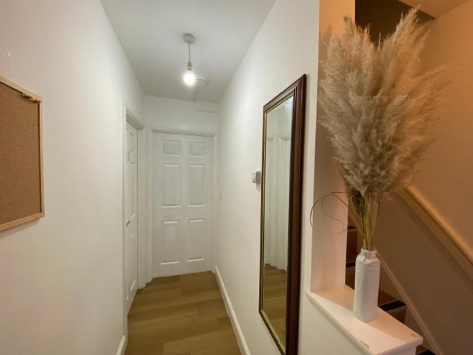 Others 5, Nice Living Serviced Accommodations 4, Coventry