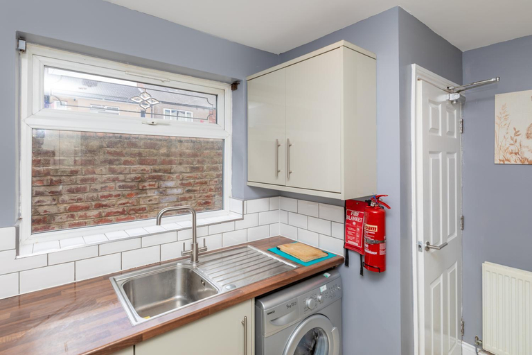 Others 3, Middlesbrough Town Centre Double Private Rooms, Middlesbrough