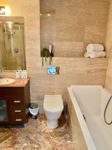 Bathroom 4, Ocean Village Lovely 2 bedroom apartment, Gibraltar