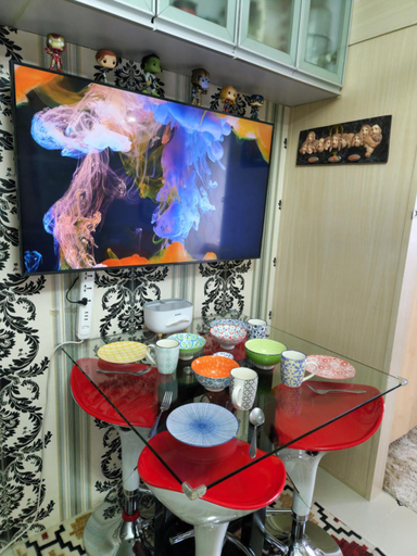 Food & Drinks 5, Elegant Studio at Grass Residences 1-5 persons only, Quezon City, Quezon City
