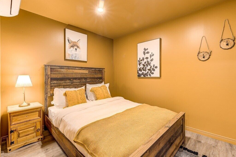 Bedroom 3, Two bedroom Escape in Old Quebec, Communauté-Urbaine-de-Québec
