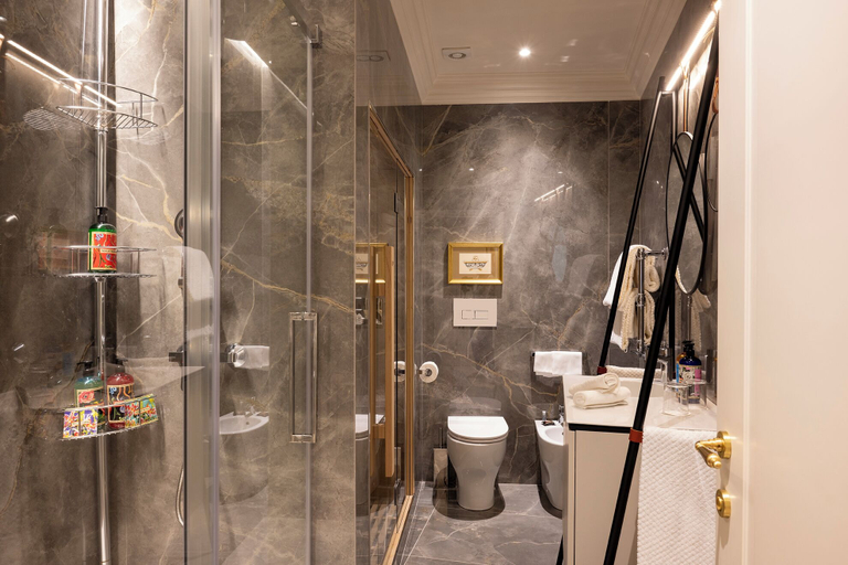 Bathroom, Elizabeth Unique Apartments - A Member of Design Hotels, Rome