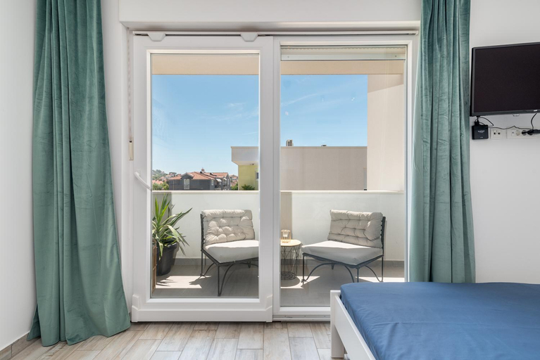 Others 4, Apartmani Princi Trogir, Trogir