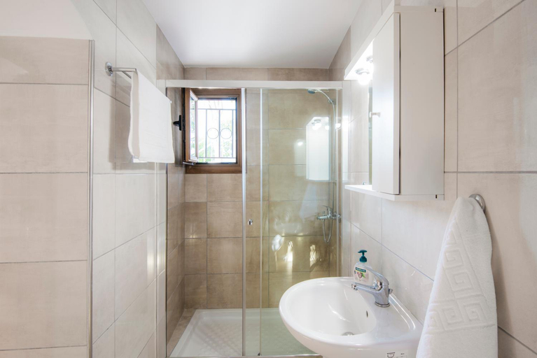 Bathroom 4, Traditional Villa Stergia, South Aegean