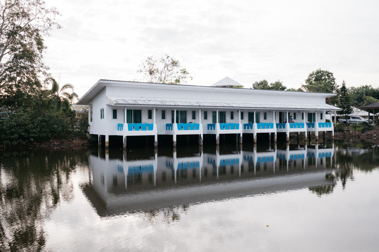 Exterior 2