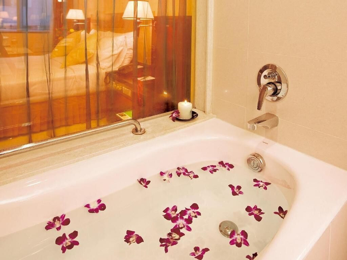 Bathroom 4, HOTEL EMPEROR - MACAU, Macao