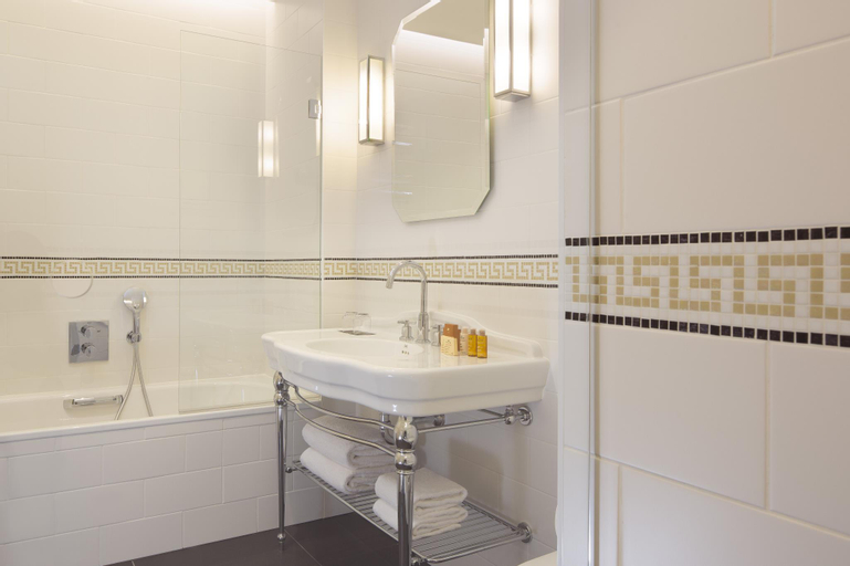 Bathroom 3