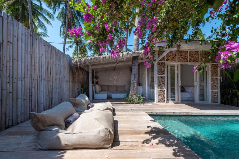 Swimming Pool 16