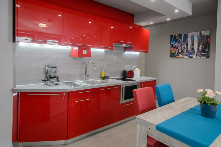 Others 5, HR Apartmanhaz Eger, Eger