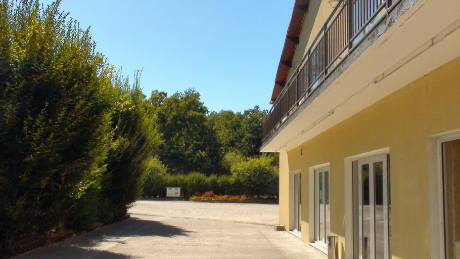 Others 4, Motel des Bruyeres, Loir-et-Cher