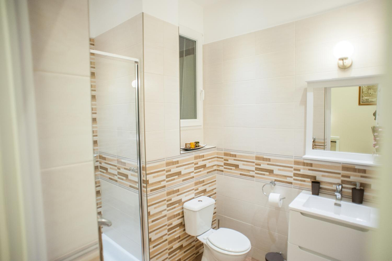 Bathroom 3, All In Apartman, Budapesti