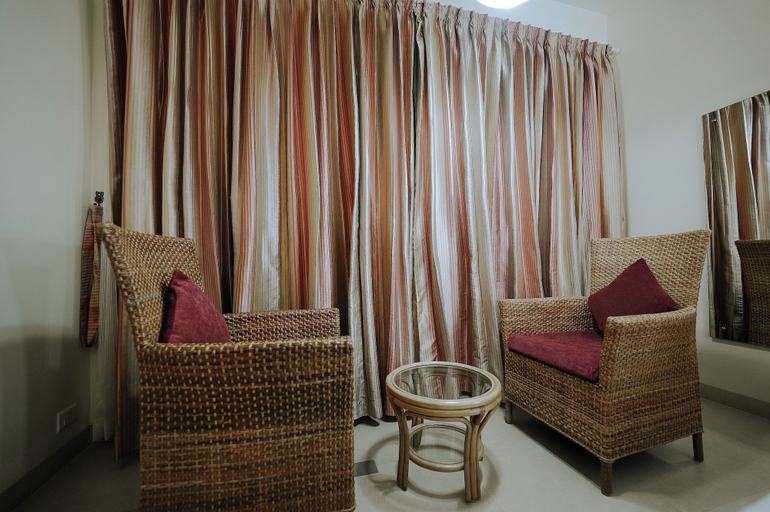 Others 5, Hotel Devaragam, Thrissur
