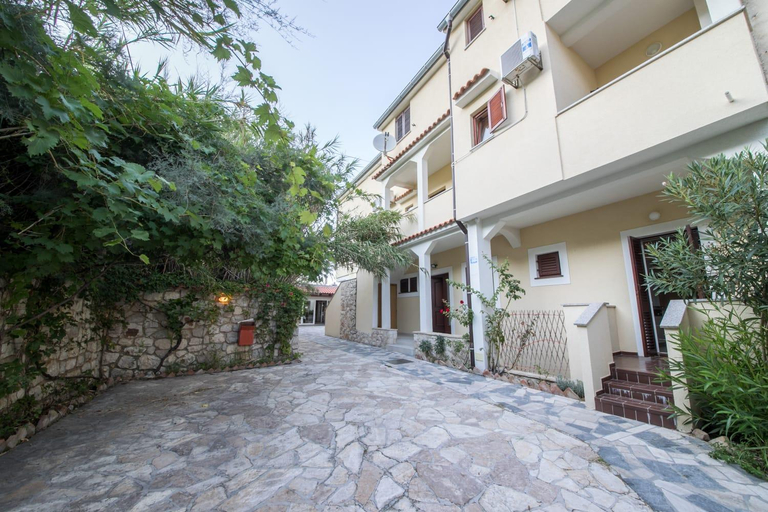 Others 2, MB Bed&Breakfast, Pag