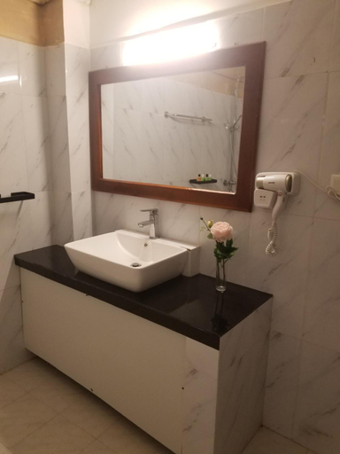Bathroom 4, One World Mirissa Hotel, Weligama